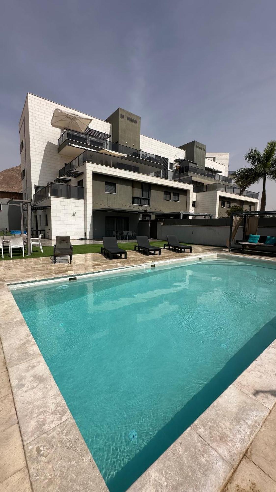 Luxury Garden Floor Eilat Apartment Bagian luar foto